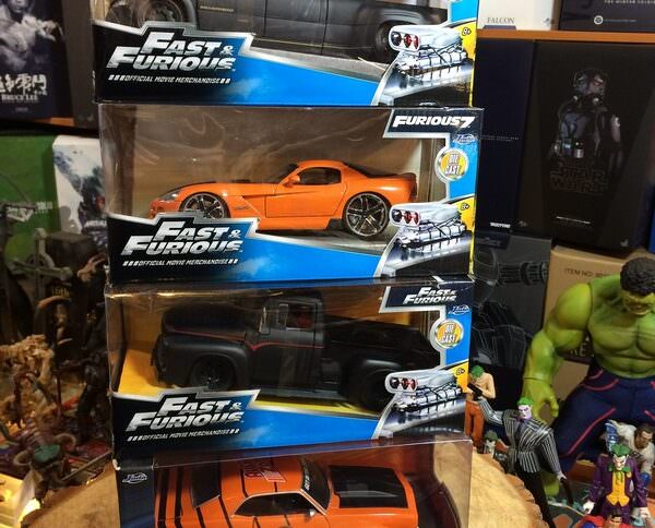 سری 4 عددی ماكت ماشين هاى سرى فيلم هاى سريع و خشن. - تصویر 2