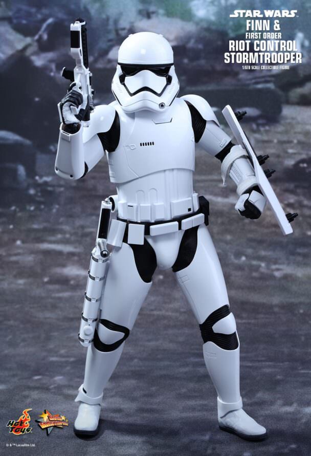 پك ٢ عددى اكشن فيگور هاى فين و استورم تروپر ( فرست اردر ريوت كنترل / استاروارز / THE FORCE AWAKENS ) - تصویر 3
