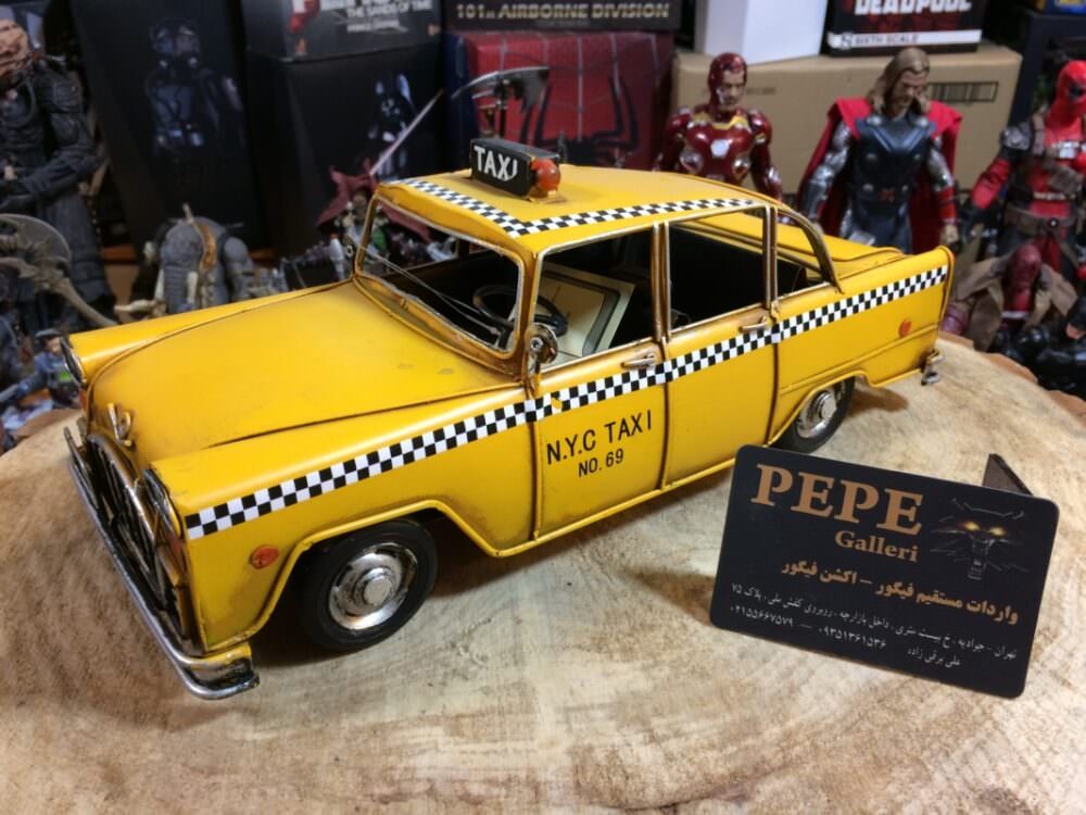 ماكت بسيار زيبا و تمام دست ساز فلزى تاکسی کلاسیک - تصویر 4