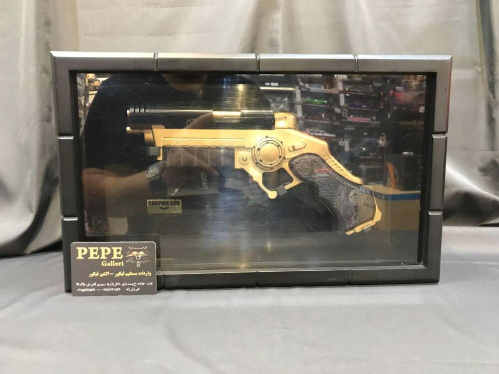 Noble Collection BATMAN BEGINS Grapnel Gun Prop Replica 1/1 Scale