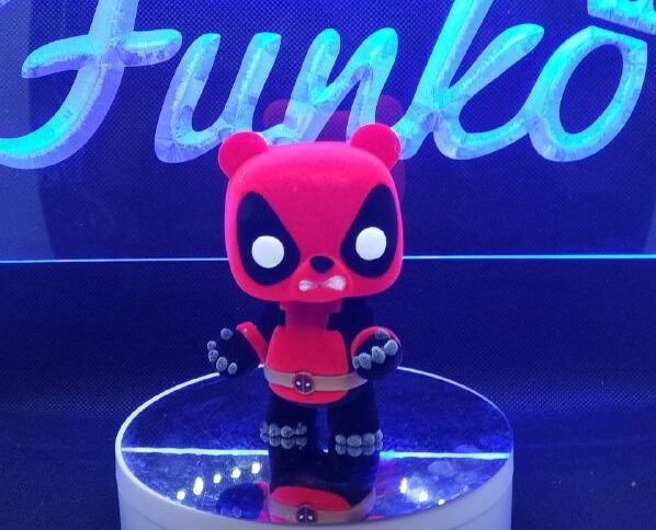 (328) Funko Pop! Marvel Deadpool Pandapool