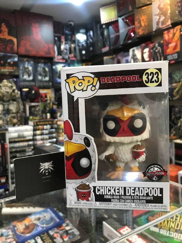 Funko POP! Marvel(331) Chicken Deadpool – Amazon Exclusive