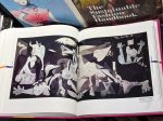 آرت بوک Art: The Definitive Visual Guide - Image 2