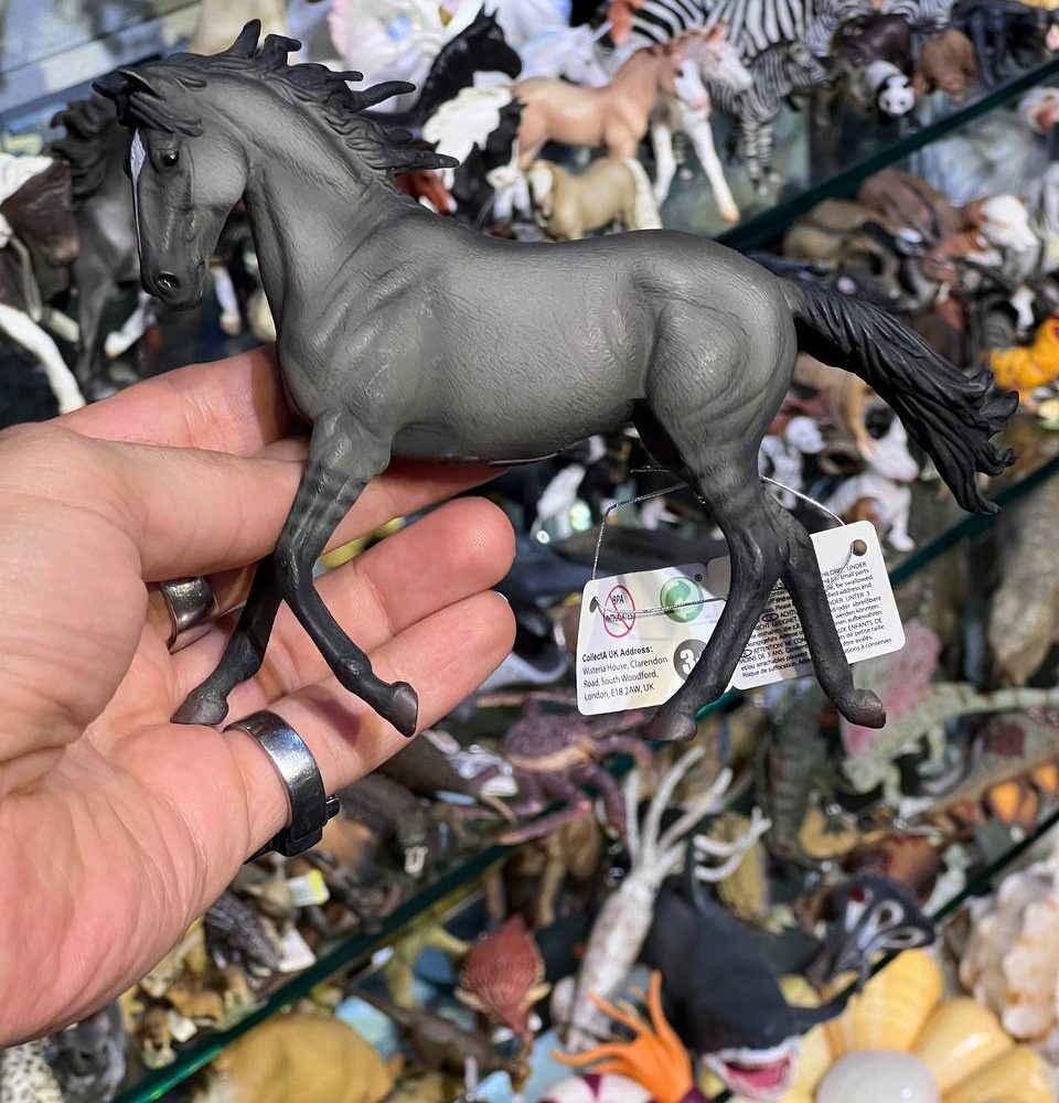 فیگور Mustang Mare Grulla