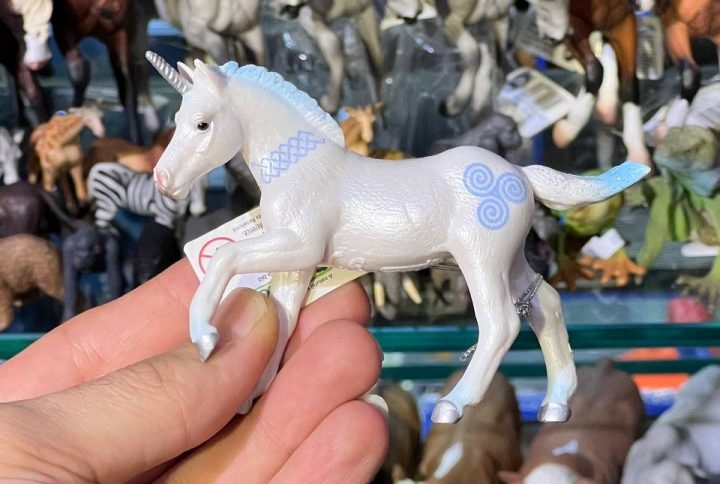 فیگور Unicorn Stallion Blue