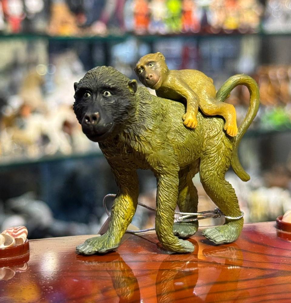 فیگور Baboon Female With Baby