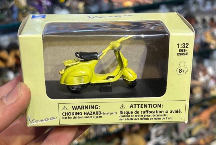 موتور بازی New Ray مدل Vespa 125 1960