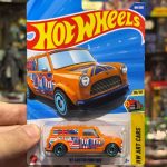 ماکت هات ویلز 67Austin Mini Van