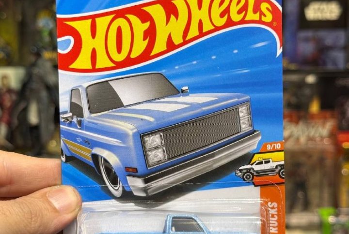 ماکت هات ویلز 83CHEVY SILVERADO