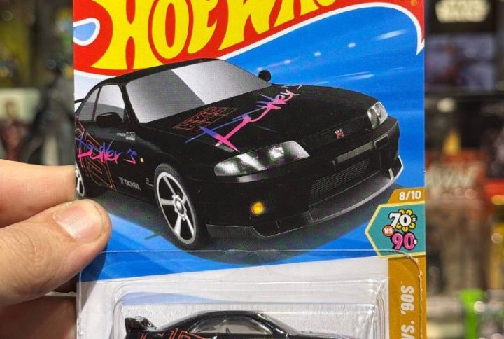 ماکت هات ویلز Nissan Skyline GT-R BCNR33