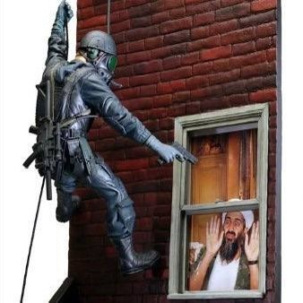 اکشن فیگور سرباز انگلیسی به همراه دیوراما