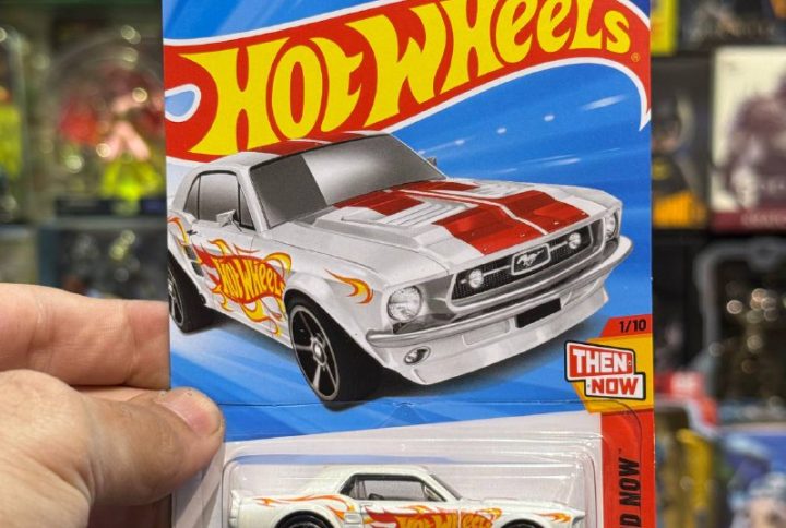 ماکت هات ویلز 67FORD MUSTANG COUPE