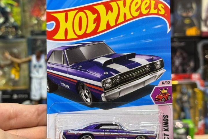 ماکت هات ویلز 68Dodge Dart