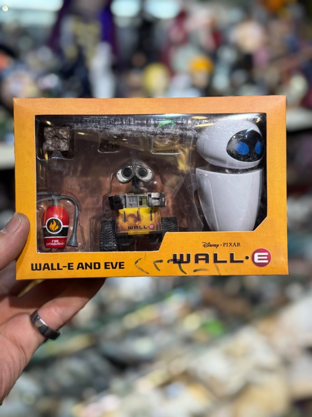 اکشن فیگور وال-ای و ایوا ( انیمیشن Wall-E )