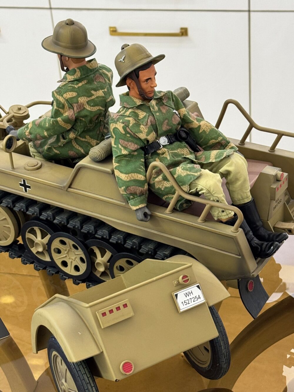 ماکت موتور نظامی آلمانی جنگ جهانی دوم ( German WWII Kettenkrad tracked motorcycle ) - Image 19