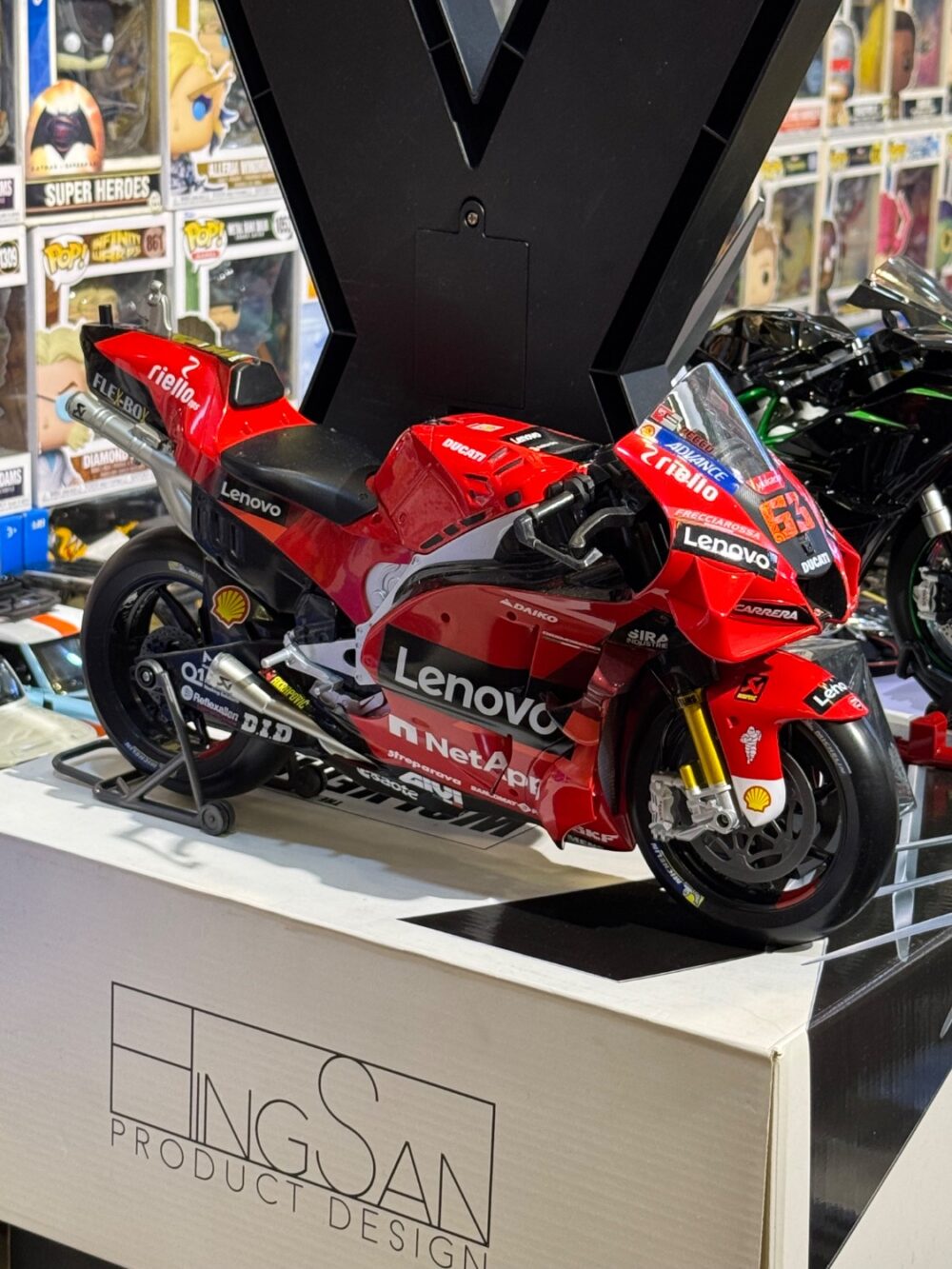 ماکت دایکست موتور دوکاتی 1:6 Lenovo Team 2022 Bagnaia - Image 15