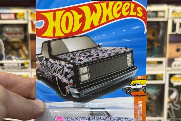 ماکت ماشین هات ویلز مدل 83Chevy Silverado