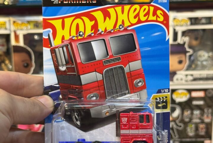 ماکت ماشین هات ویلز مدل Optimus Prime