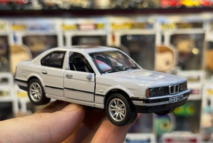 ماکت فلزی ماشین BMW M5 E34 طوسی