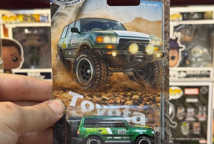 ماکت ماشین هات ویلز سیلور مدل Series Toyota Land Cruiser 80