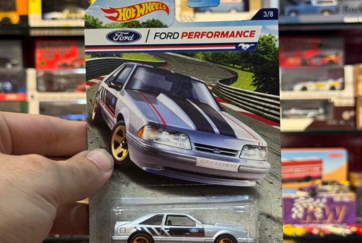 ماکت ماشین هات ویلز مدل 92Ford mustang
