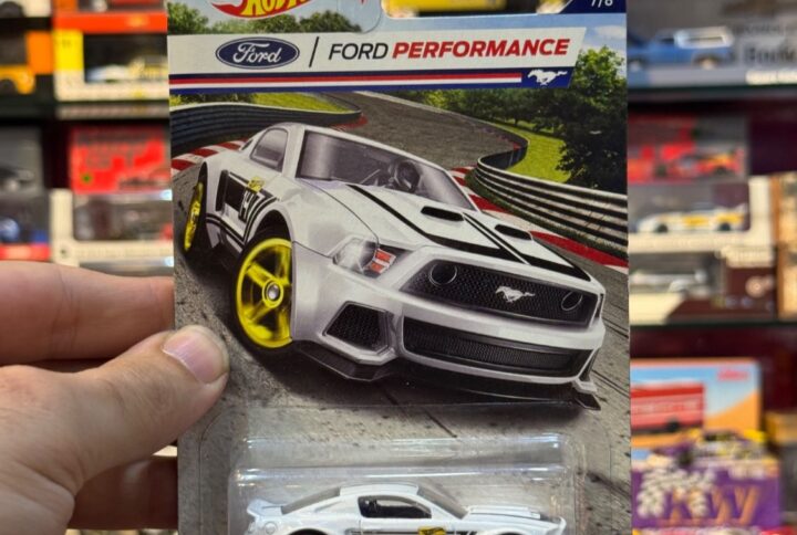 ماکت ماشین هات ویلز مدل CUSTOM 2014 FORD MUSTANG