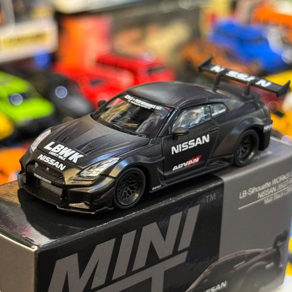 ماکت فلزی نیسان GTR R35