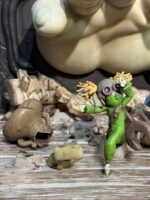 فیگور و دیوراما بازی لیتل نایتمرز ۳ - Little Nightmares III Escaping Monster Baby Diorama - Image 10