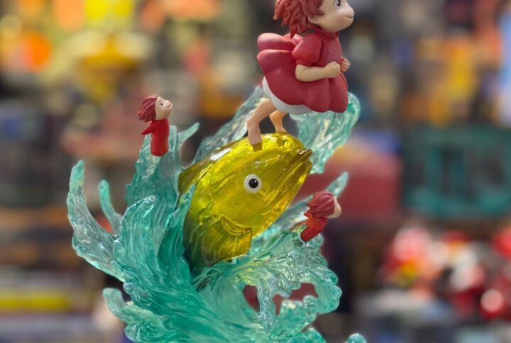 فیگور پونیو Ponyo on the Cliff