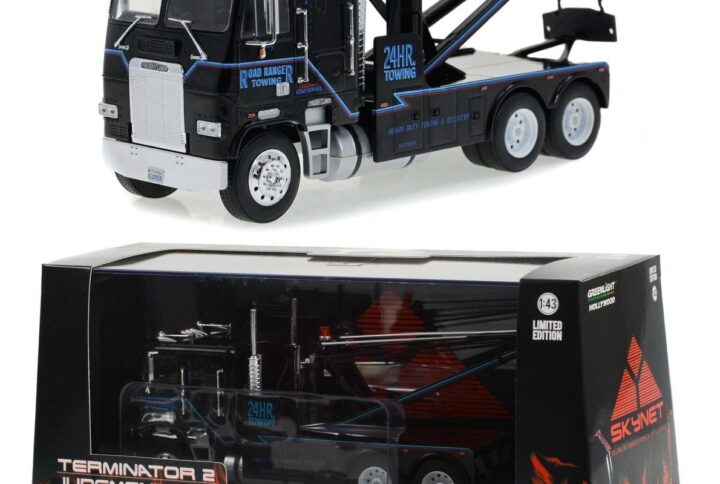 ماکت فلزی 1984 Freightliner FLA 9664 Big Rig Tow Truck