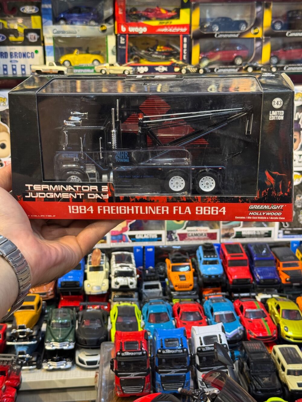 ماکت فلزی 1984 Freightliner FLA 9664 Big Rig Tow Truck