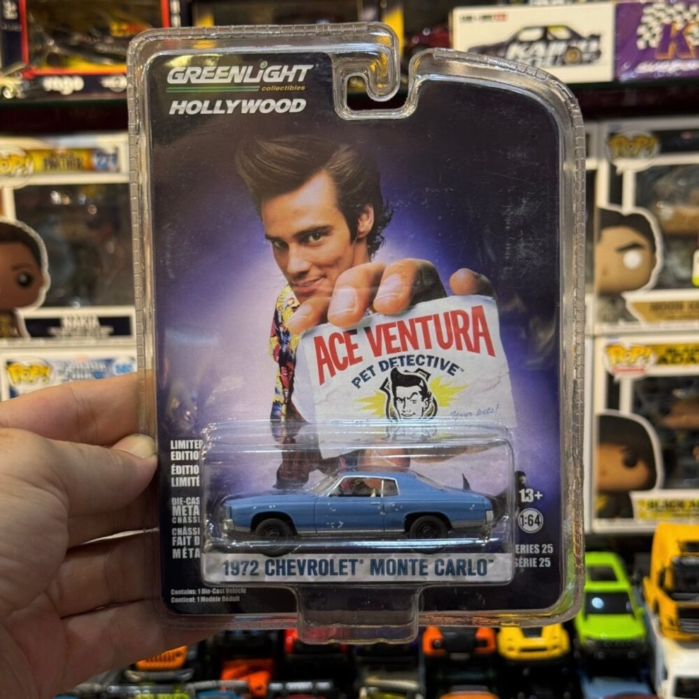 ماکت فلزی شورلت مونت کارلو ۱۹۷۲ Ace Ventura Pet Detective (1) ماکت فلزی شورلت مونت کارلو ۱۹۷۲ Ace Ventura: Pet Detective