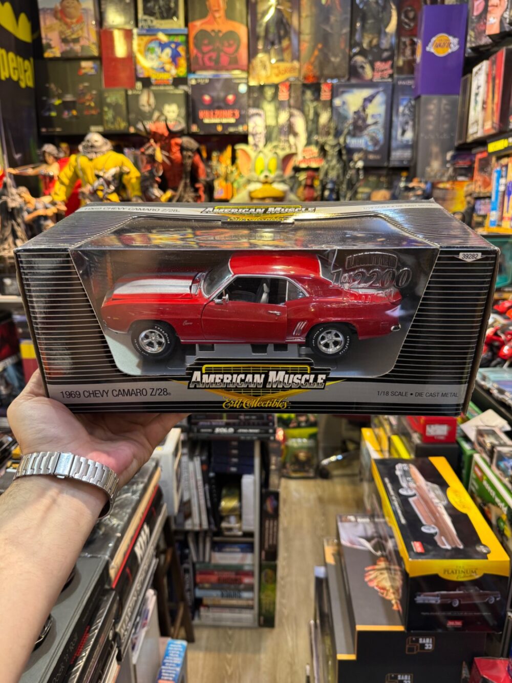 ماکت فلزی شورلت کامارو Z28 ۱۹۶۹