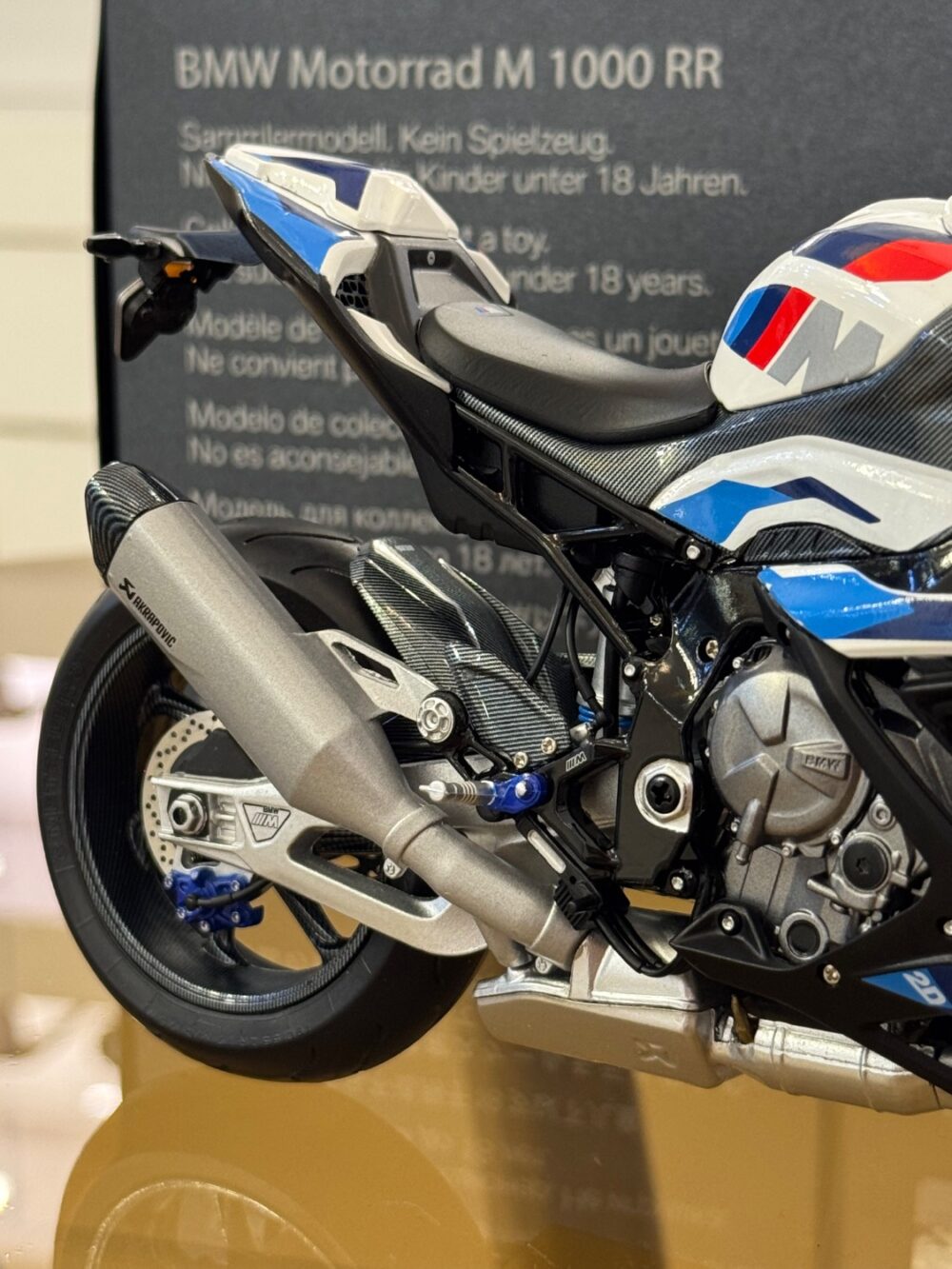 ماکت فلزی موتور BMW S 1000 RR MOTORRAD - تصویر 17